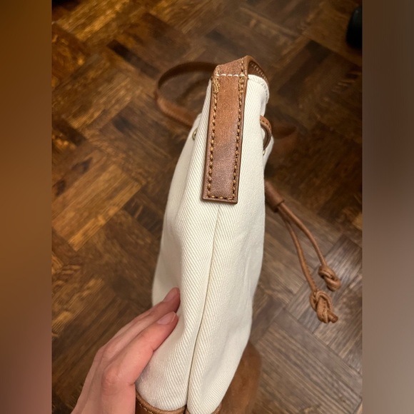 Brandy Melville Canvas/Cow leather Bucket bag - Picture 6 of 11